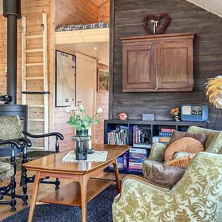 Holiday home 3 Bedroom Pet Friendly In *